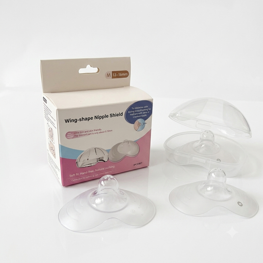 1 Pair of Silicone Nipple Shields Protection for Breastfeeding With Clear Carrying Case