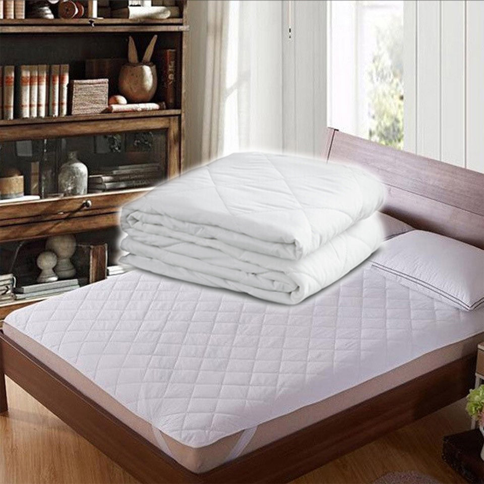 Mattress Protector 100 % Waterproof ( White ) - FREE DELIVERY